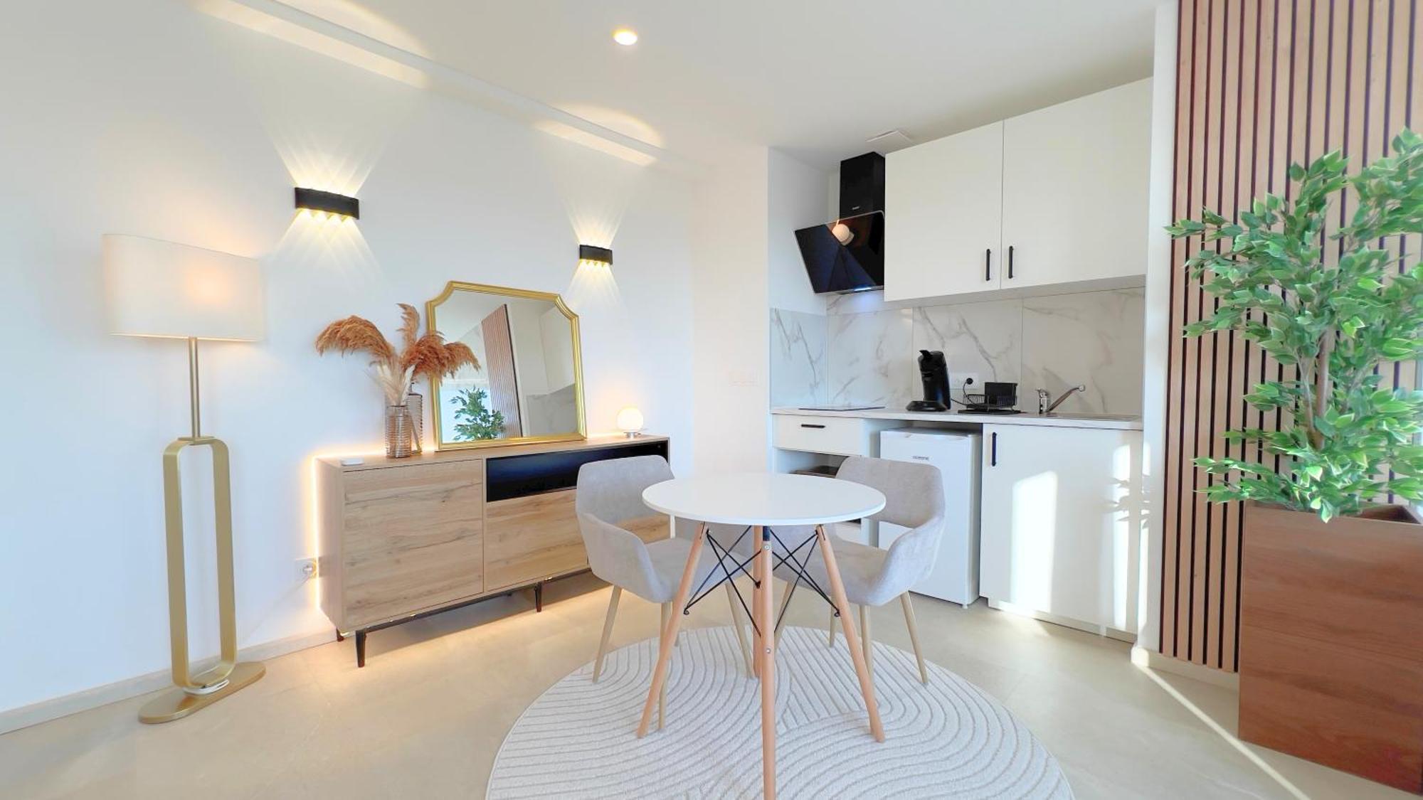 Ps5, Cinema & Jacuzzi - Skyline Luxe Apartment Saint-Etienne (Loire)