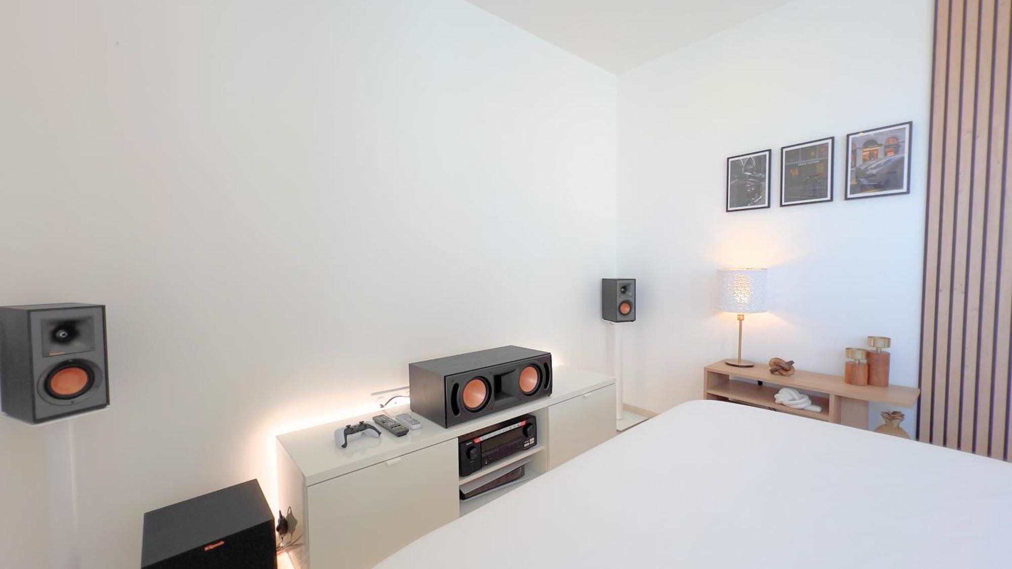 Ps5, Cinema & Jacuzzi - Skyline Luxe *